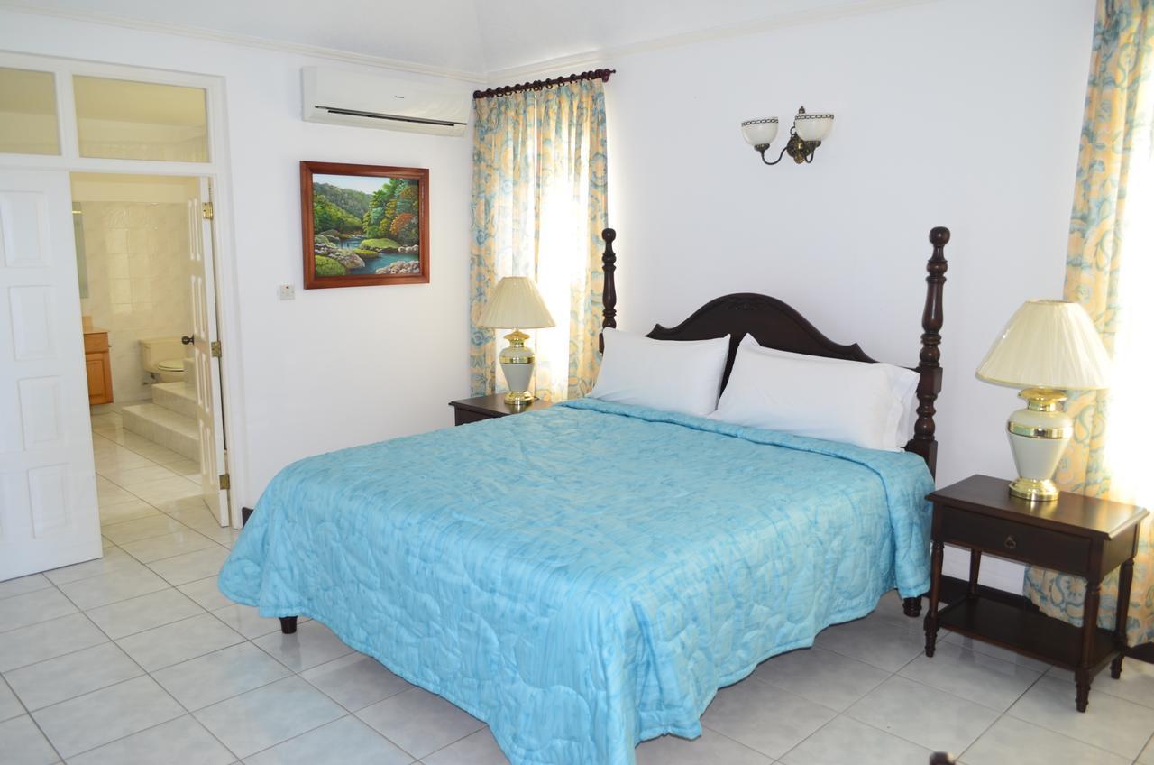 Pink Rock Inn Bed And Breakfast Ocho Rios Bagian luar foto